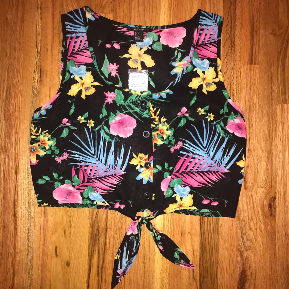 Hawaiian print crop top